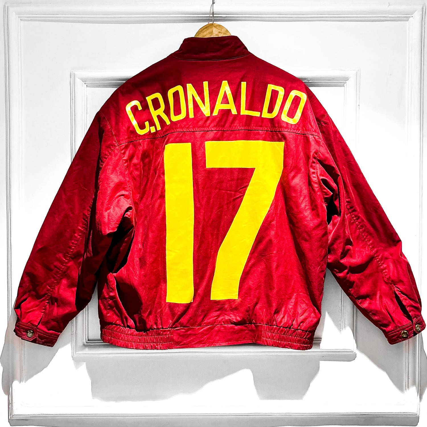 CUSTOMISED PIECES
